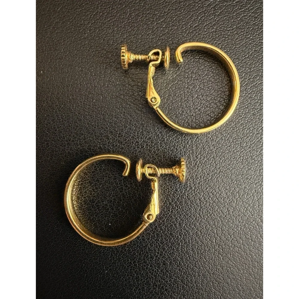 Vintage NAPIER Hoop Earrings Screw Back Clip Ons Gold Tone Classic - Picture 2 of 5
